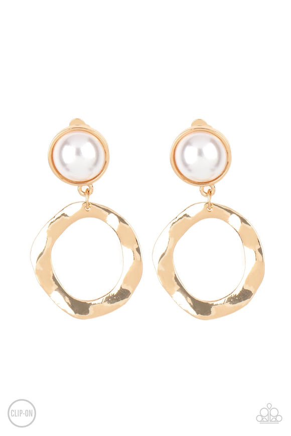 Vintage Veracity - Gold Earrings